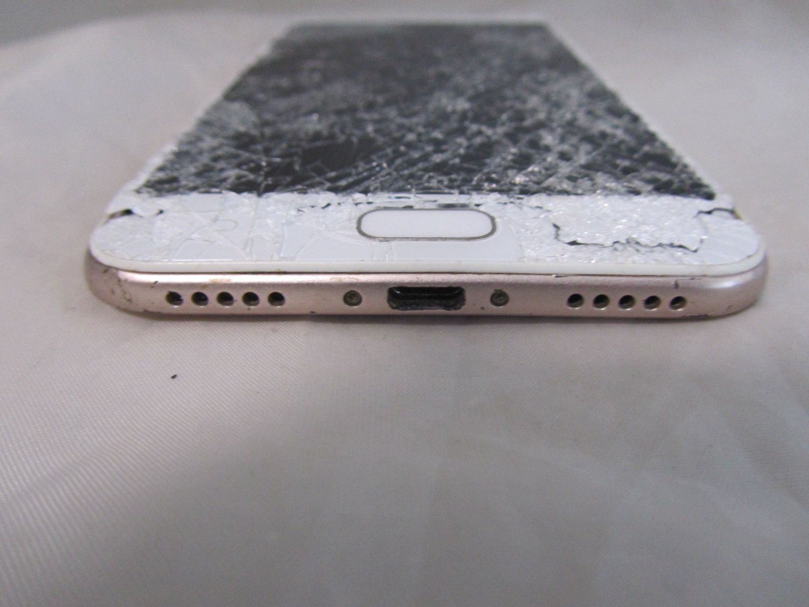 Asus Zenfone 4 Selfie Lite 16 ГБ - фото фото фото 1