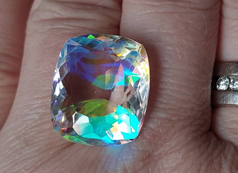 Радужный кварц 19.5Ct - фото фото фото 3