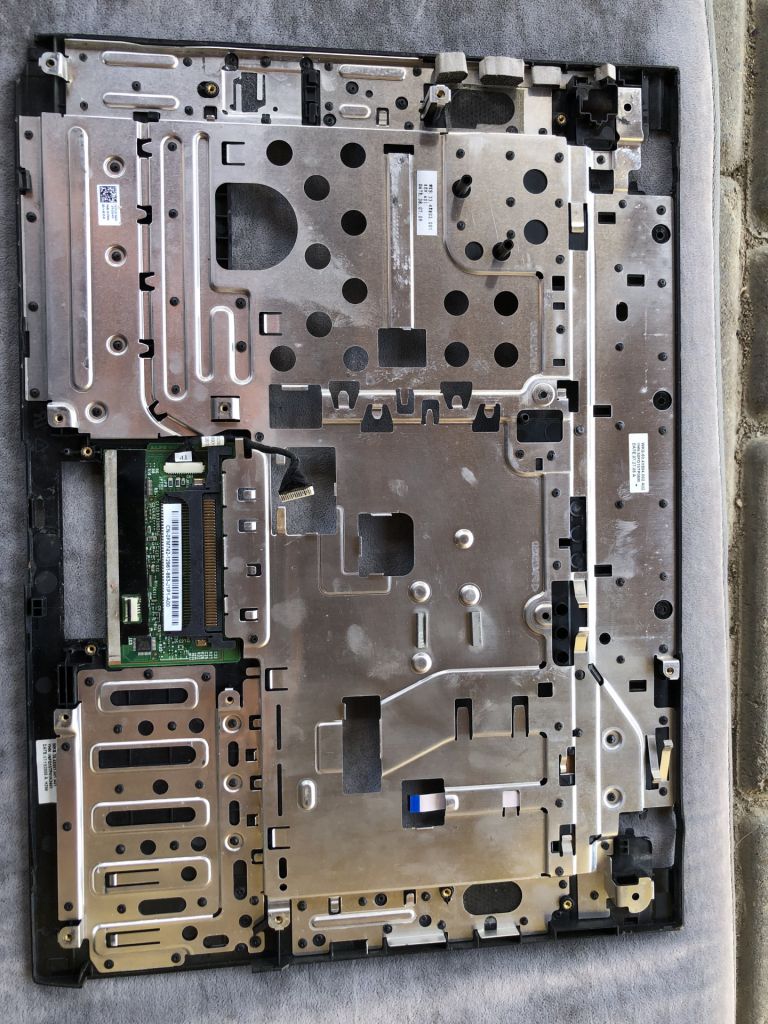 корпус, топкейс, верхня кришка Dell Latitude E5500 - фото фото фото 3