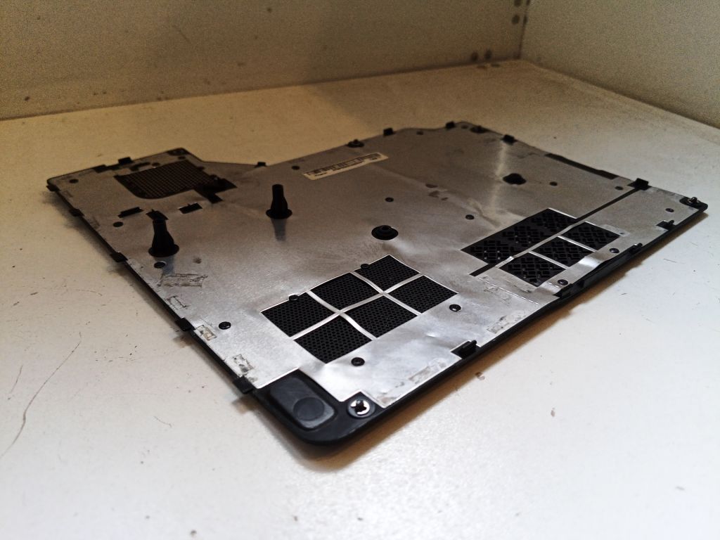 Б/У Сервісна кришка Lenovo G560 - фото фото фото 3