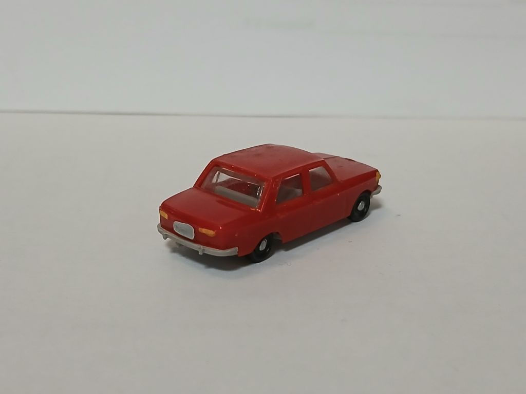 Автомобіль WARTBURG 353. ESPEWE/PERMOT 1:87 H0  (71032). - фото фото фото 1