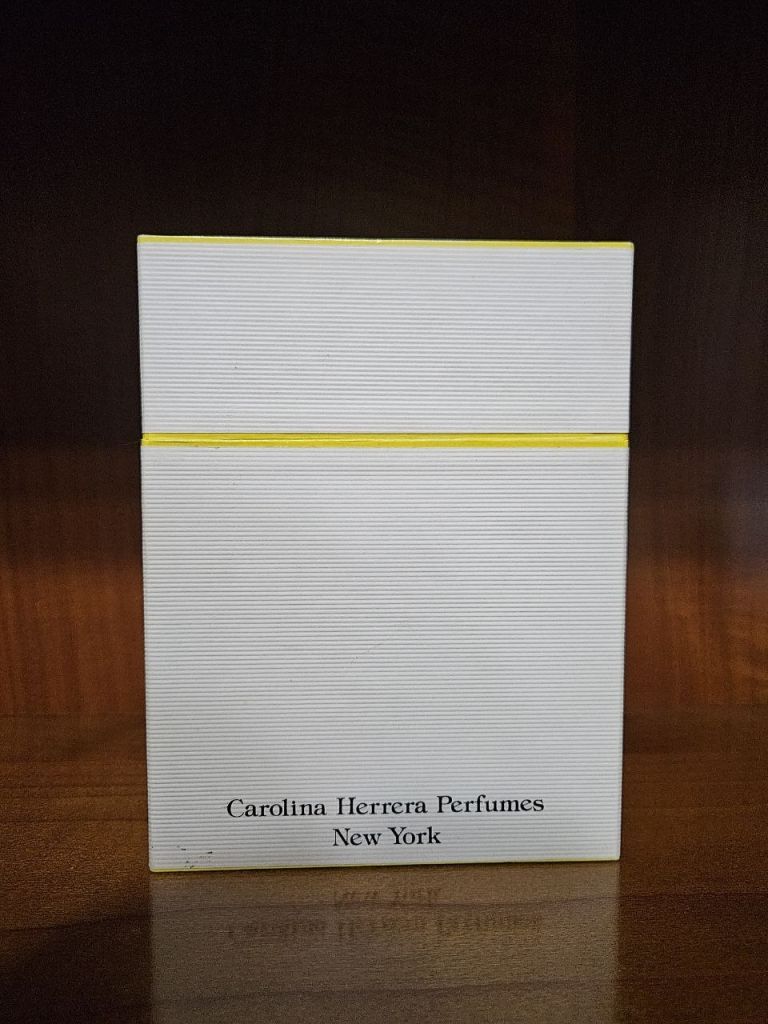 Carolina Herrera by Carolina Herrera 50ml Parfum - фото фото фото 2