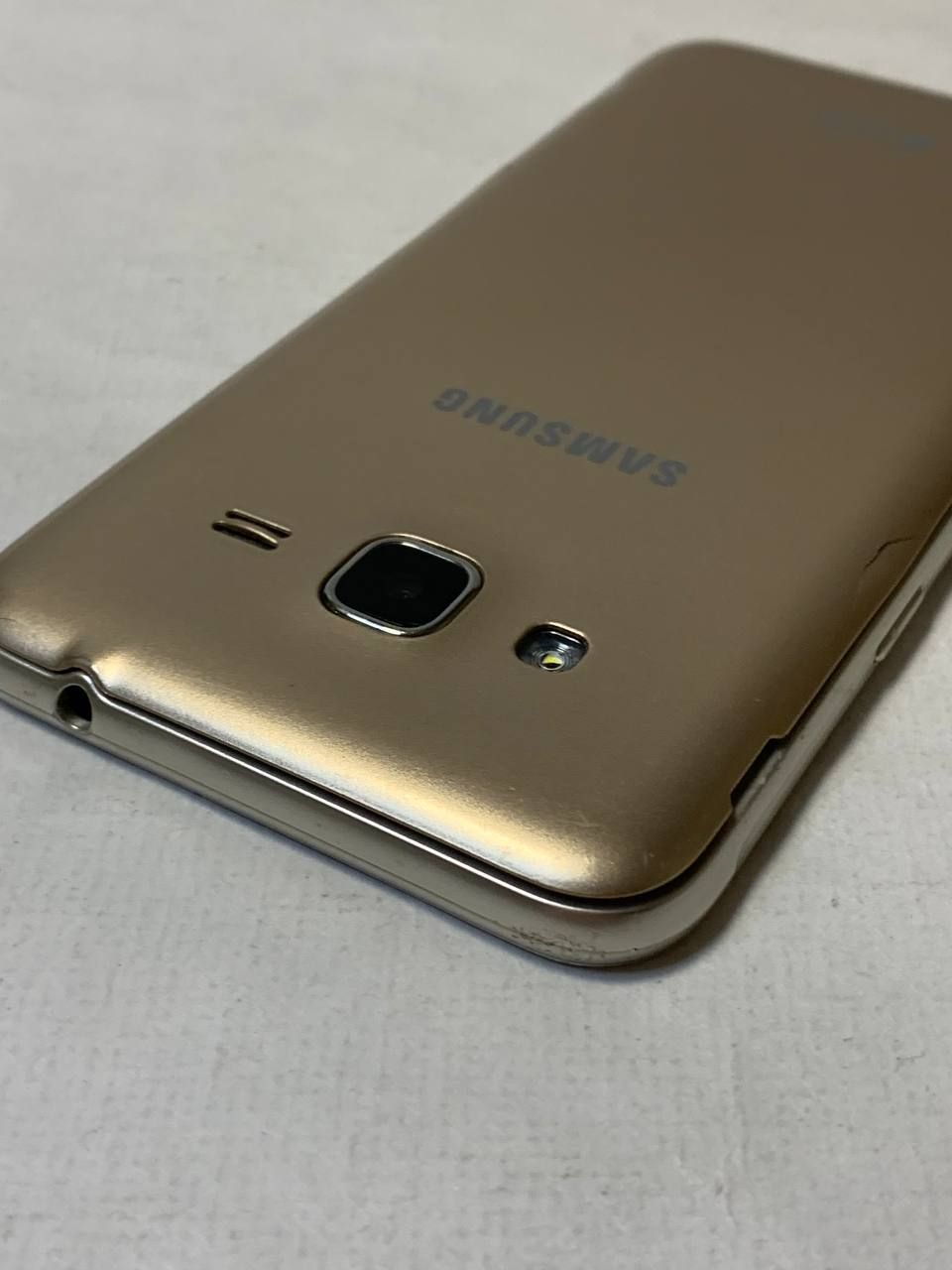 Samsung Galaxy J3 2016 J320H/DS - фото фото фото 3