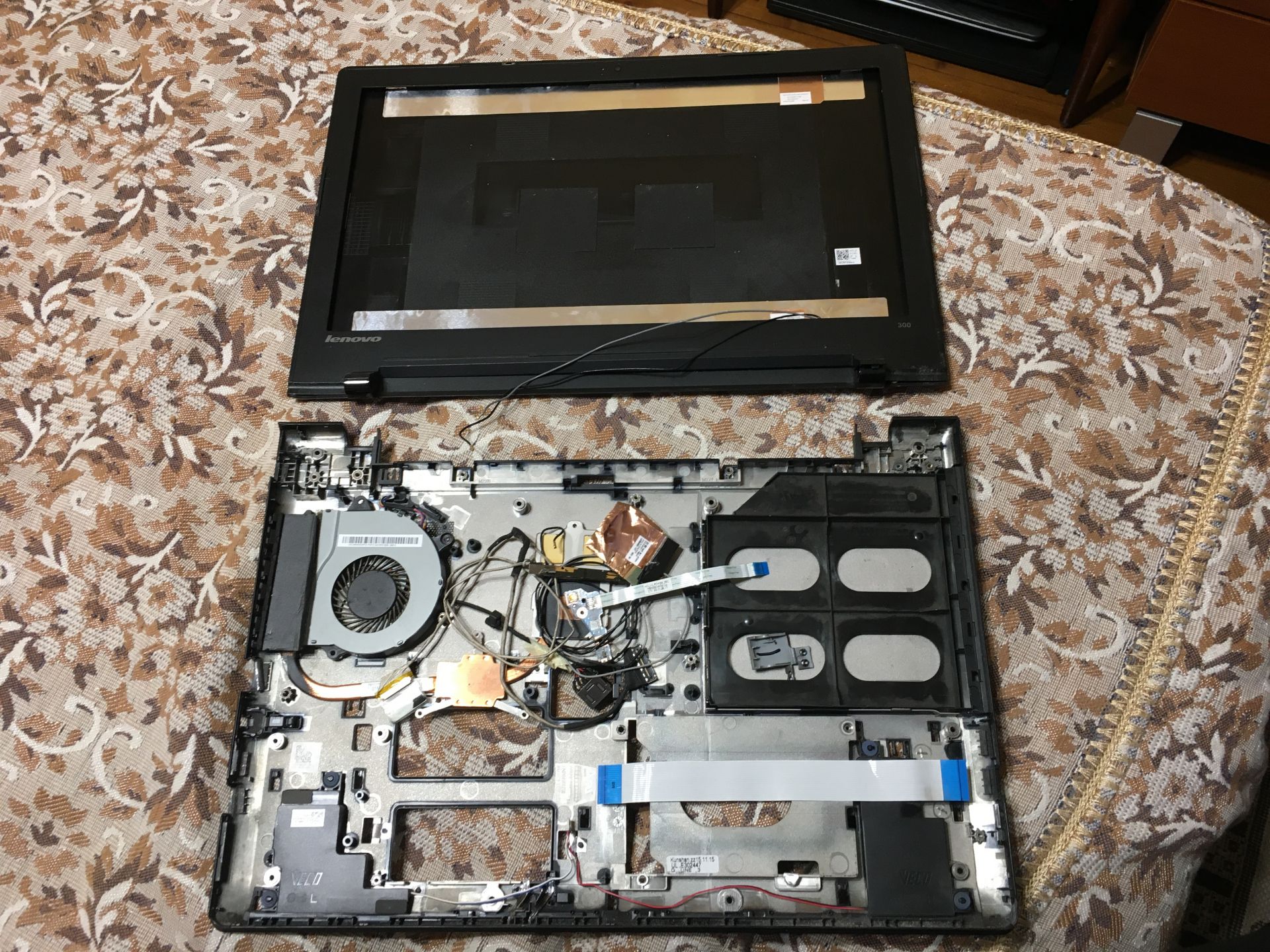 lenovo ideapad 300-15 на части - фото фото фото 1