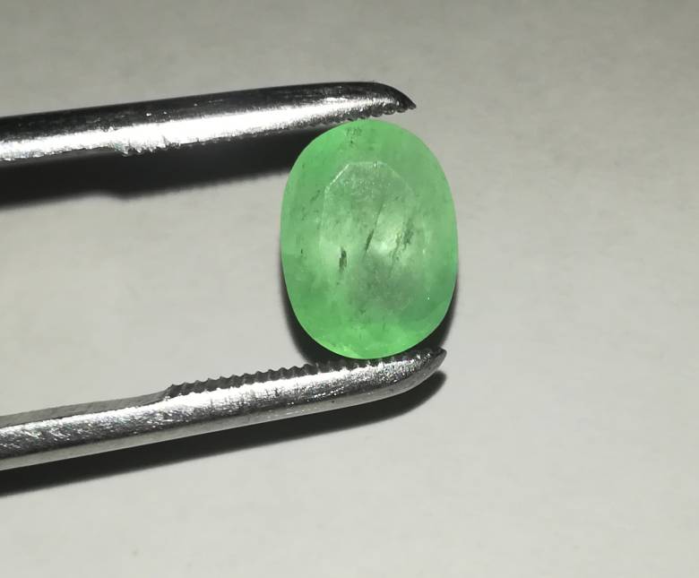 Изумруд 4.60 Ct  12 x 9 mm  Сертификат - фото фото фото 3