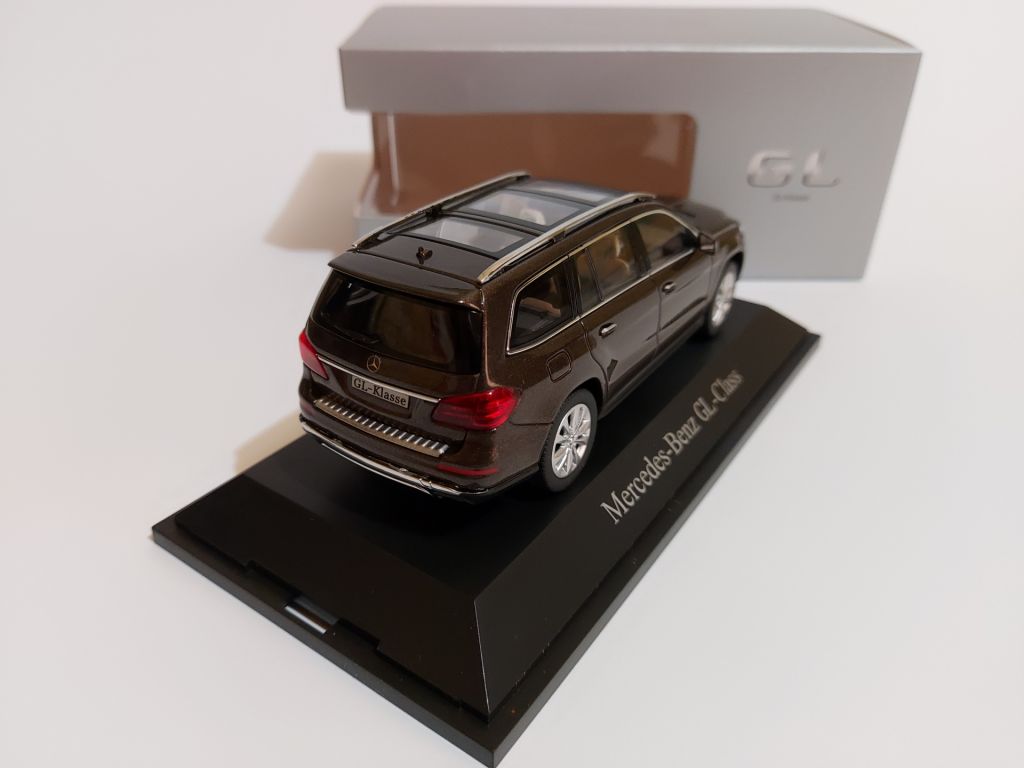 Norev 1:43 Mercedes-Benz GL  (X166) citrin brown metallic - фото фото фото 2