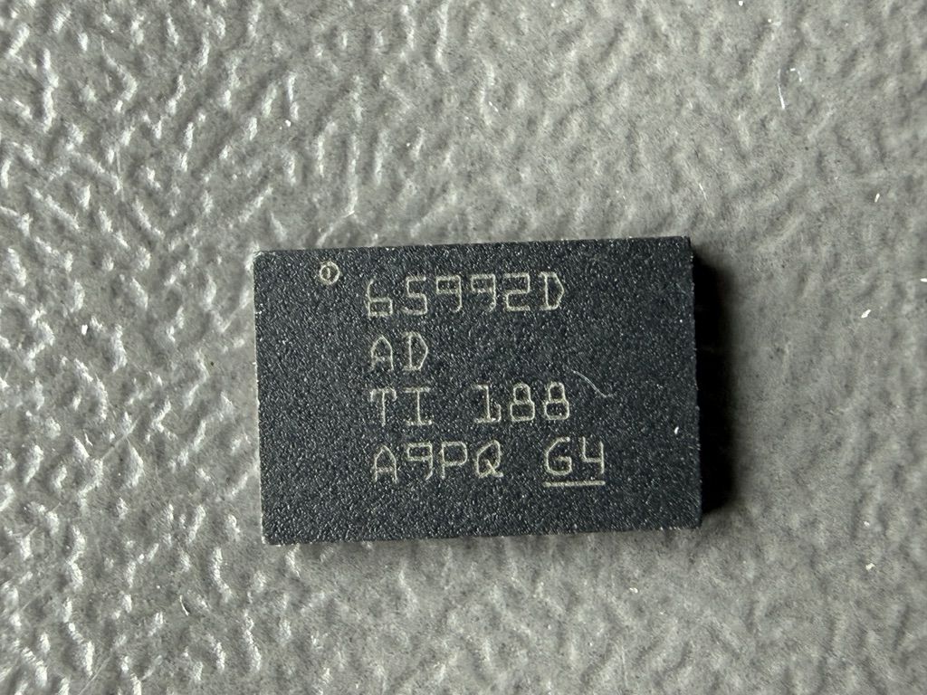 Мікросхема Texas Instruments TPS65992DADRJKR  (TPS65992D) Original - фото фото фото 0