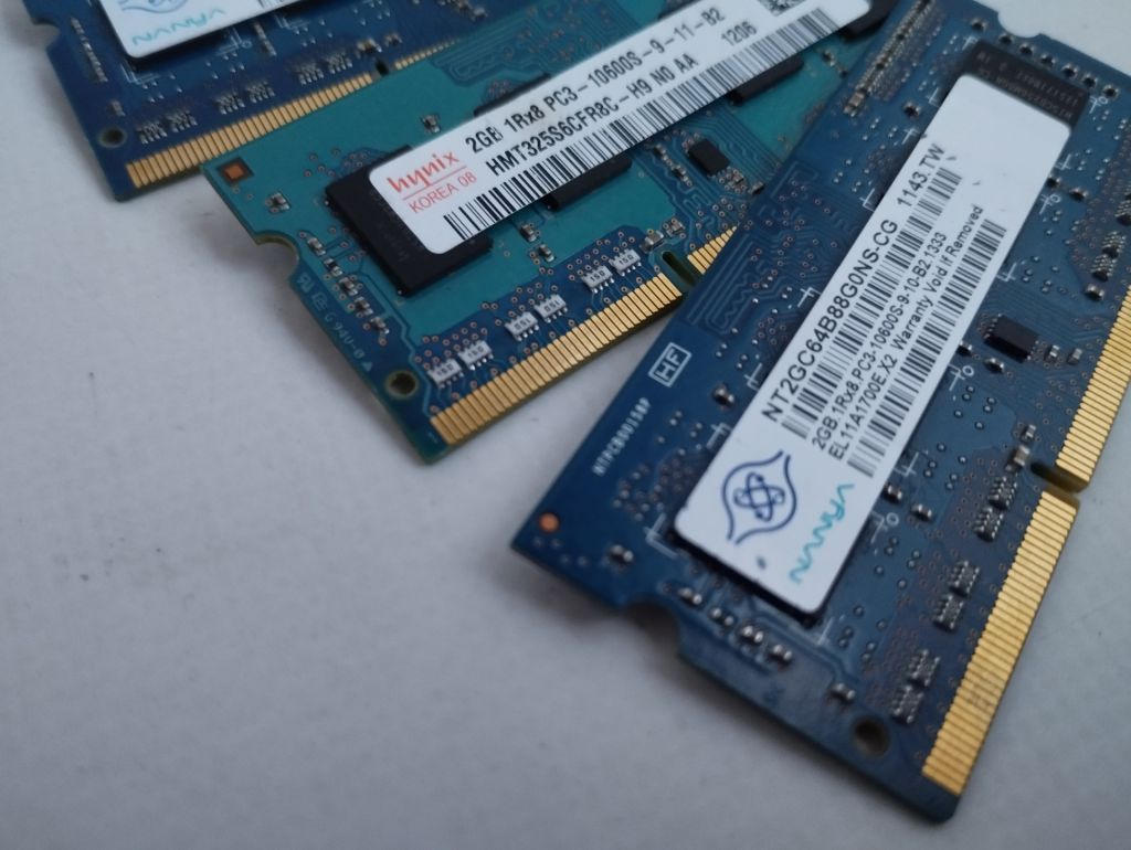Оперативна пам'ять SO-DIMM DDR-3 на 2 Gb PC10600S/  (1333Mhz) для ноутбуків  (№18) - фото фото фото 2