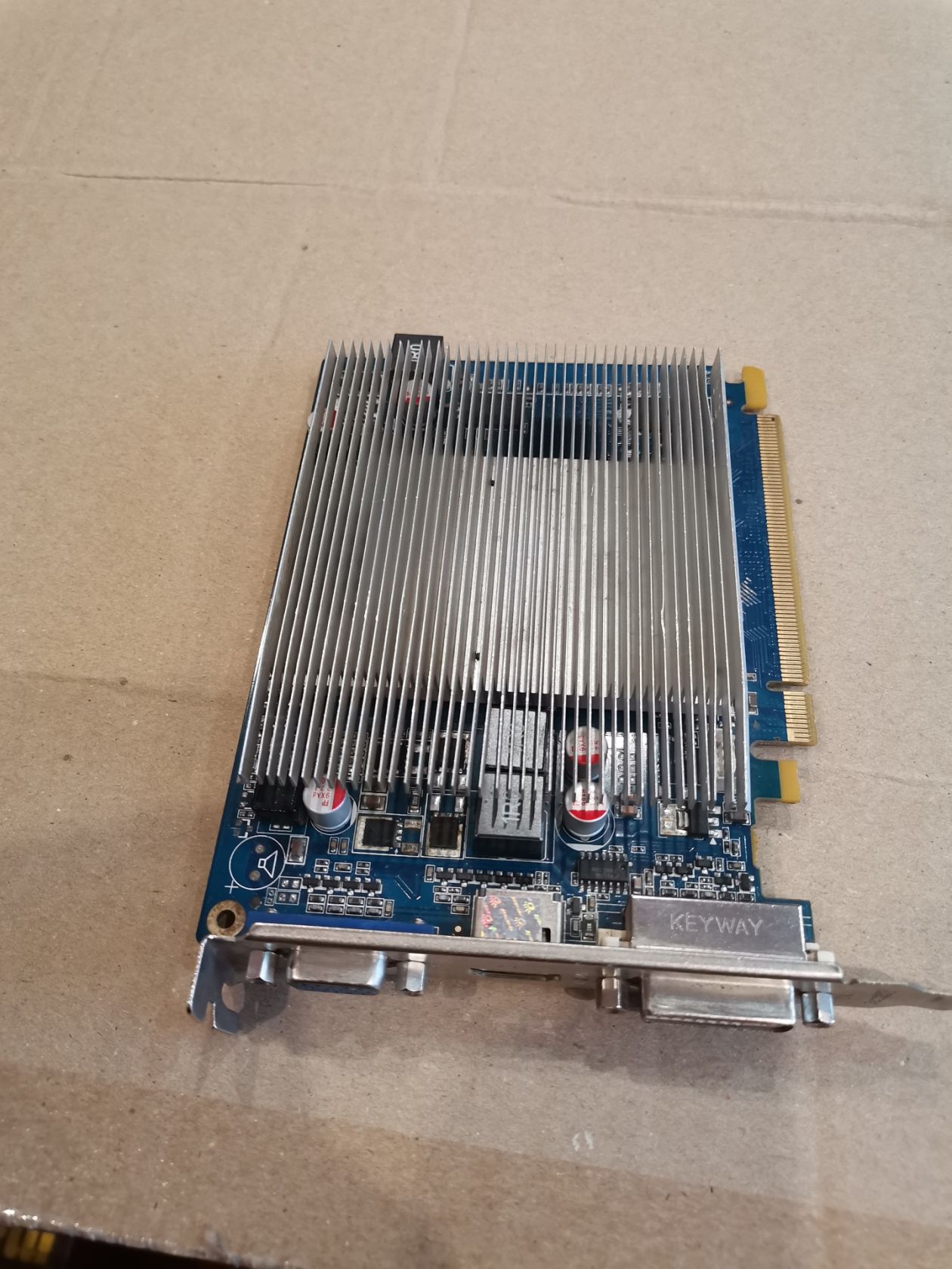 Видеокарта GeForce GT240 512MB DDR3 PCI-E 2.0 - фото фото фото 0