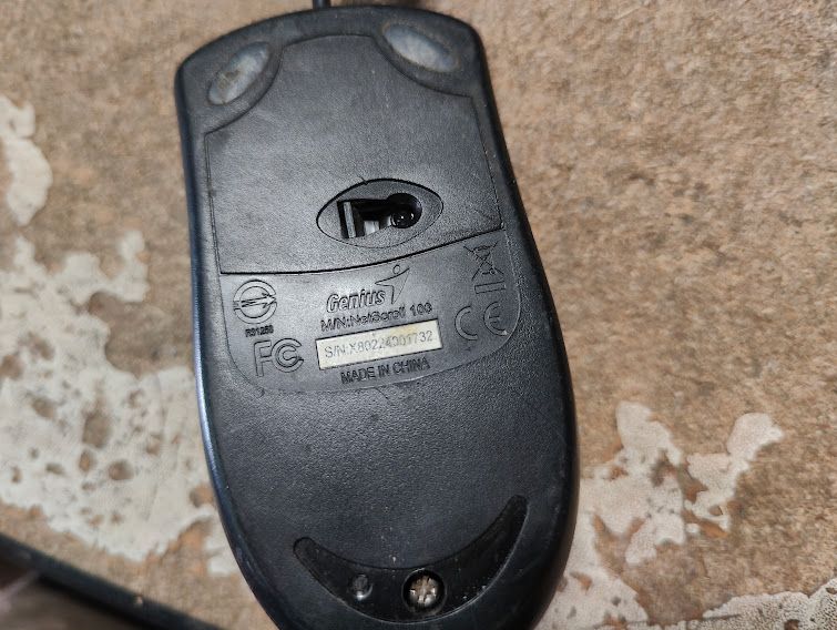 Брендовая оптическая мышь Genius NetScroll 100 USB № 250306216 - фото фото фото 1