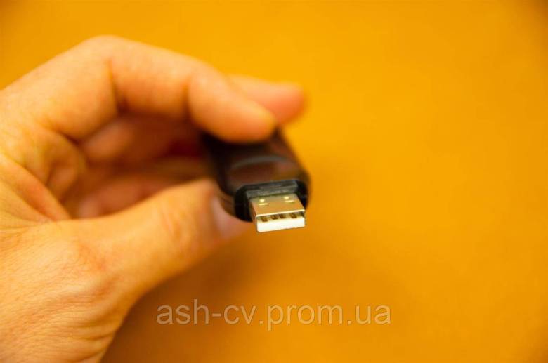 Ключ APC License Key for KVM Access - фото фото фото 1