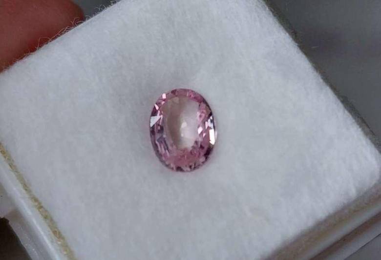 Сапфир 0.85 CT.  7.1 x 5.2 x 2.5 mm. - фото фото фото 3