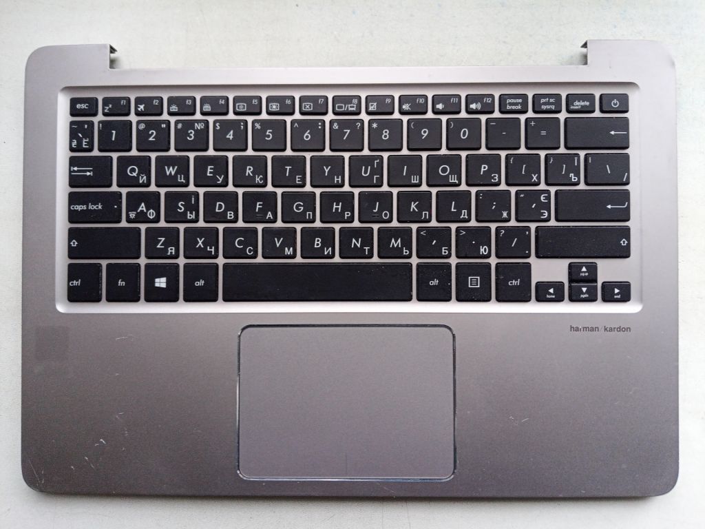 Б/У Топкейс на ASUS UX310U    (клавіатура не робоча) - фото фото фото 0