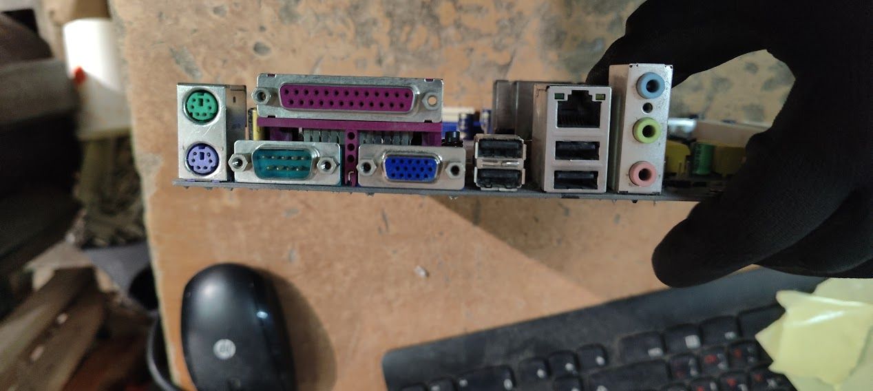Мат. плата Foxconn 45CMX LGA775 i945GC PCI-E+SVGA+LAN SATA MicroATX 2DDR2 № K230105 - фото фото фото 2