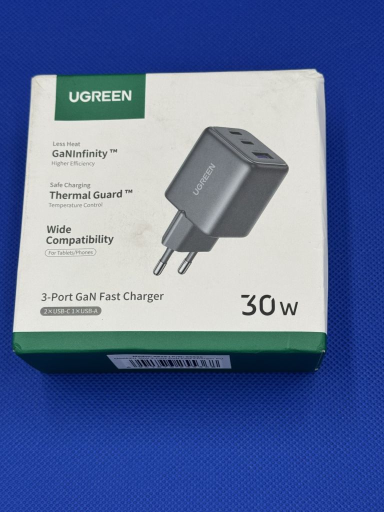 Зарядное устройство Ugreen 3-Port GaN Fast Charger 30W - фото фото фото 1