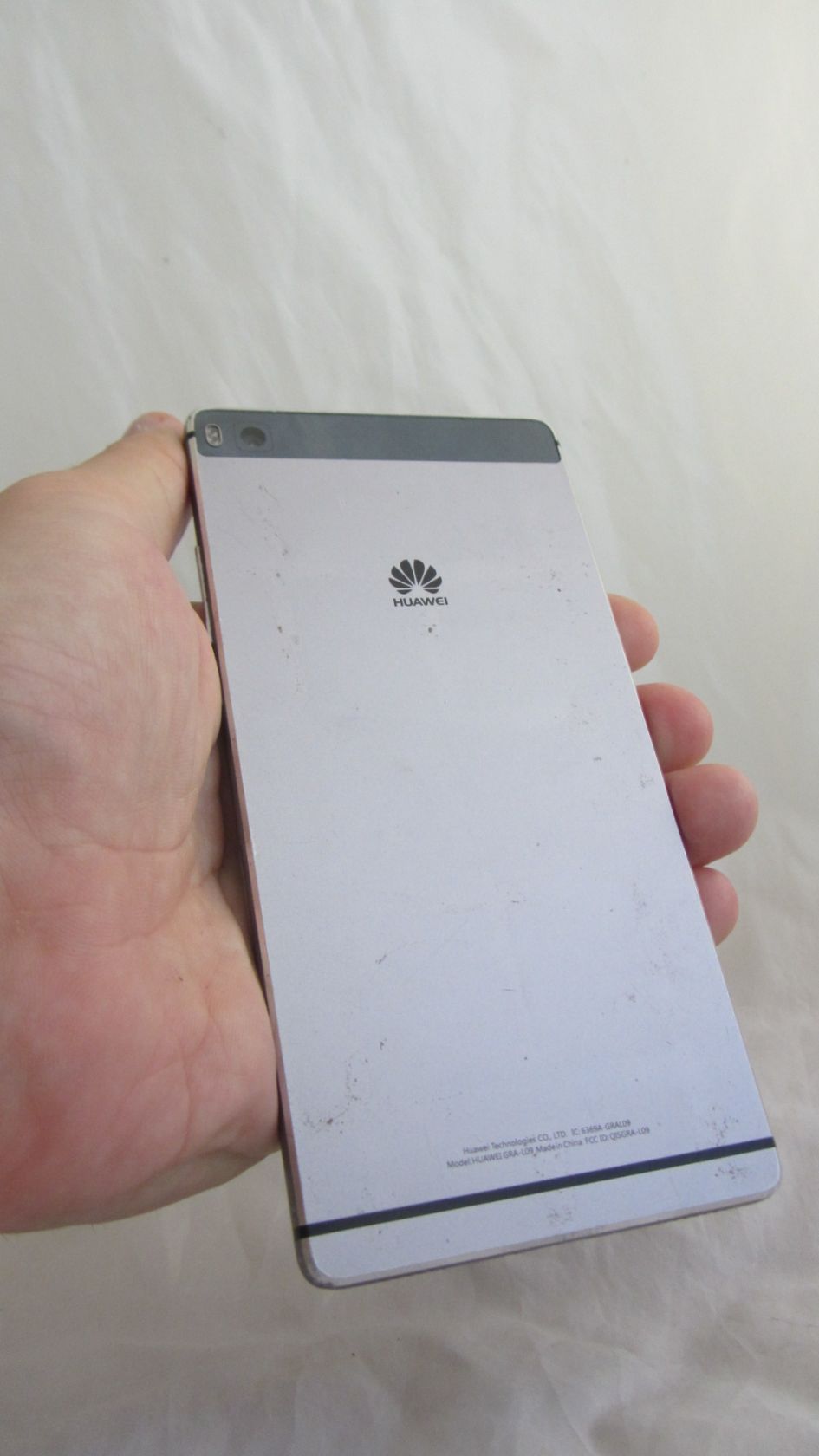 Huawei P8 16GB Titanium Grey - фото фото фото 3