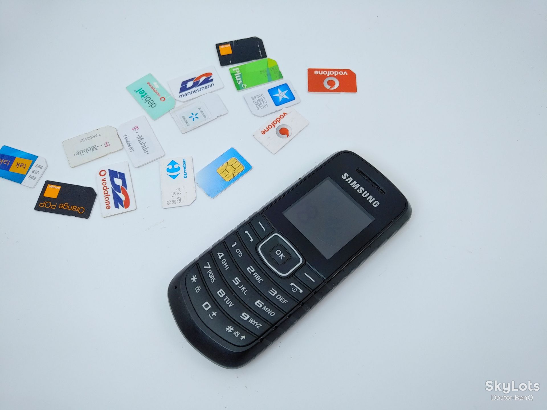 Samsung E1080 не вмикається - фото фото фото 0