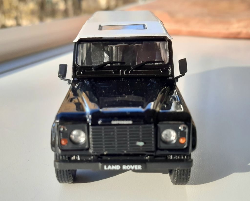1/43 Land Rover New Discovery. Cararama. Новая. - фото фото фото 2