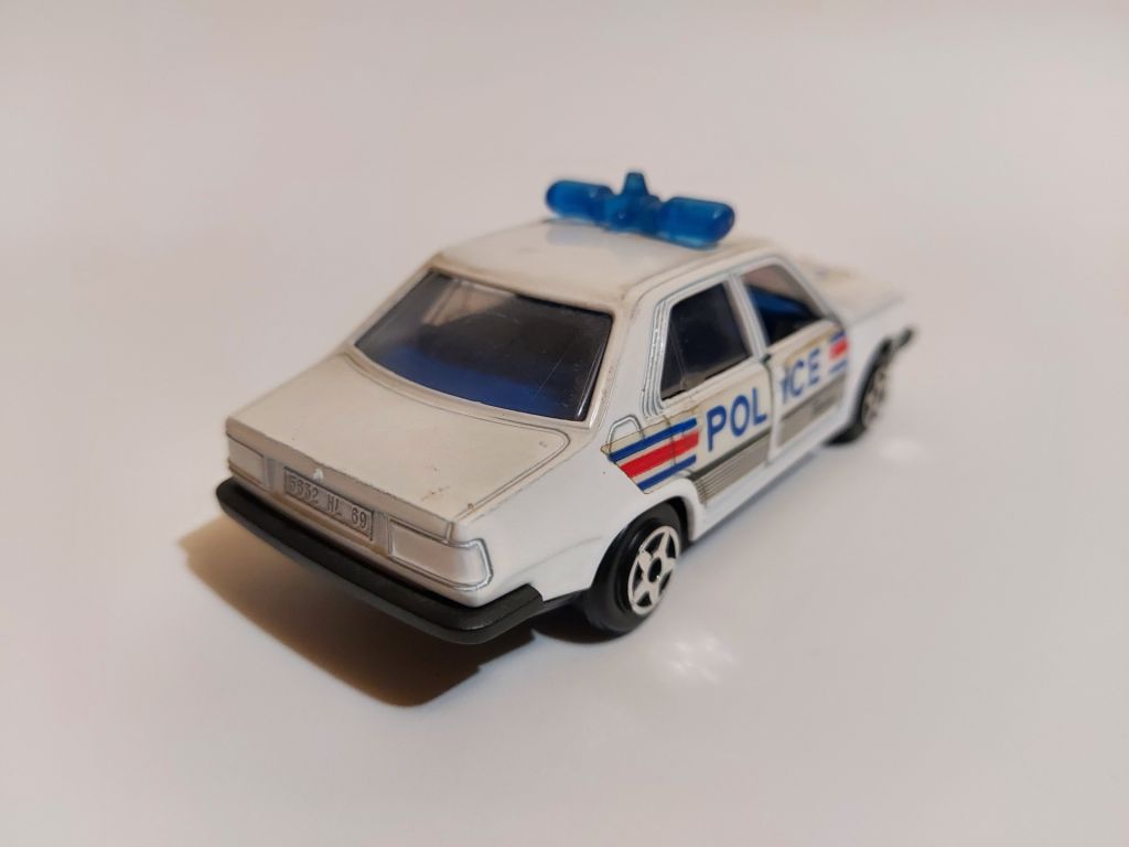 Norev 1:43 Renault 18 TL "Police" - фото фото фото 3
