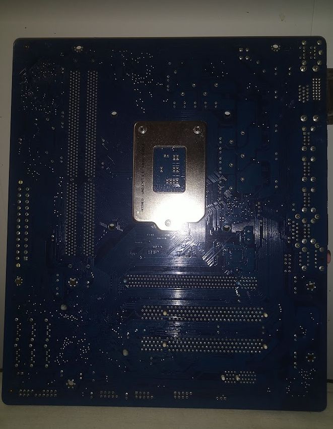 Материнская плата Gigabyte GA-H55M-S2V + i3-550 + кулер - фото фото фото 1