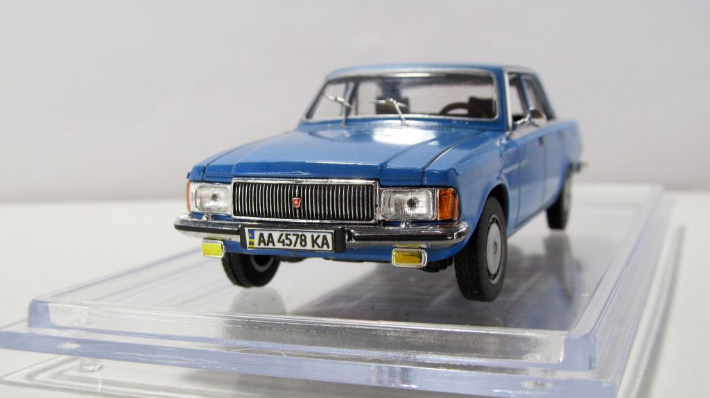 Конверсия синяя ГАЗ-3102 Волга, DiamonD. Перекрас, лак, детализация 1:43 бокс. - фото фото фото 0