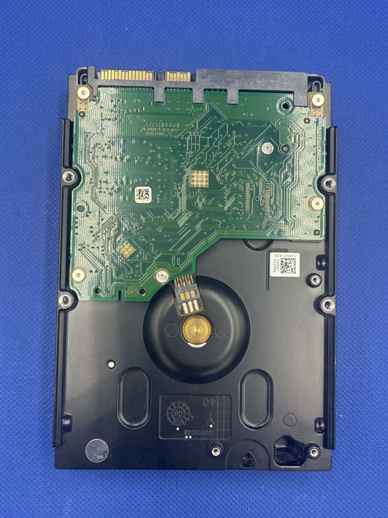 Винчестер HDD Maxtor 1Tb  (уставший) - фото фото фото 1