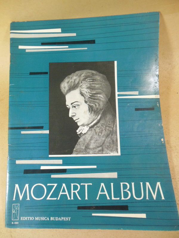 Mozart Album. Zongorara Für Klavier - For Piano - фото фото фото 0