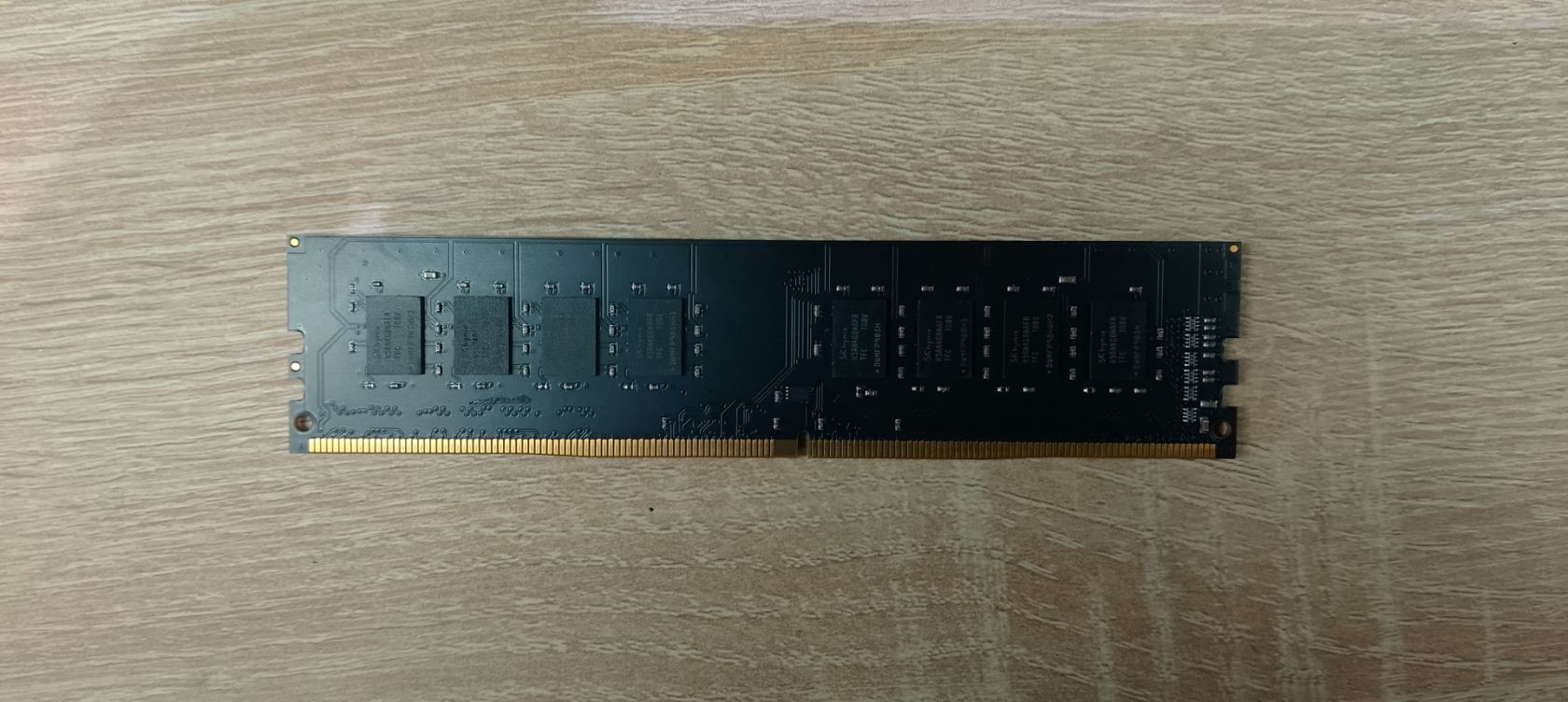 G.Skill 8 GB DDR4 2400 MHz    (F4-2400C17S-8GNT) - фото фото фото 1