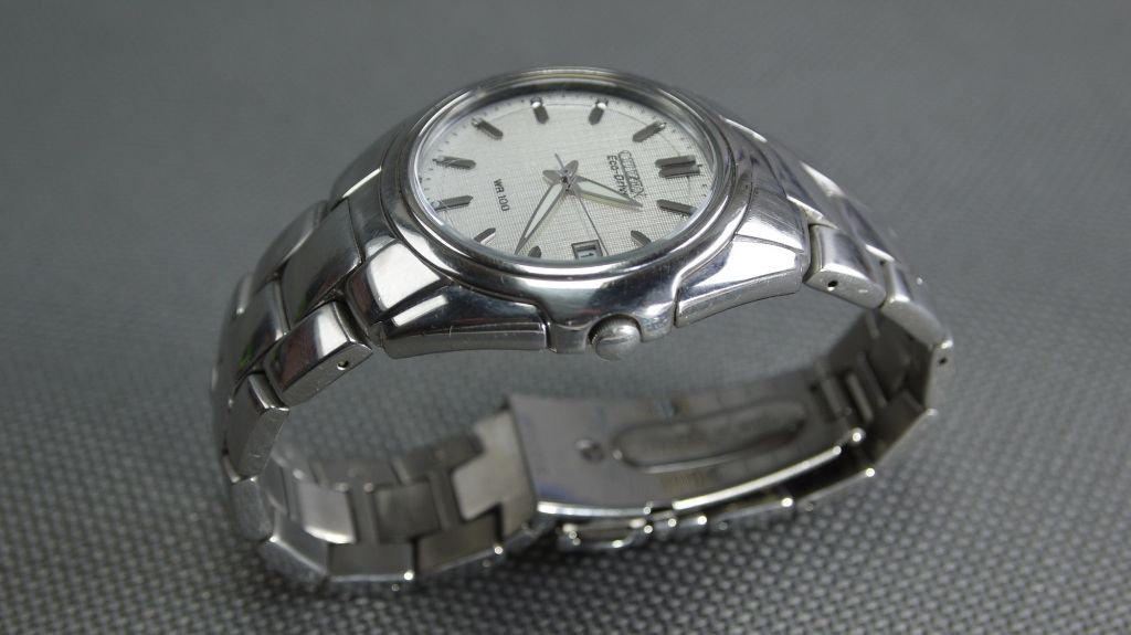 Годинник CITIZEN Eco-Drive 100м.цельнолитая нержавейка белый циферблат model: F810-S005345 HST Вживане - фото фото фото 4