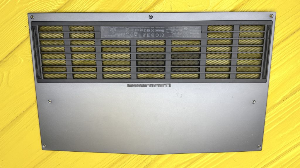 Корито Dell Alienware 15 R3  (1937) - фото фото фото 0