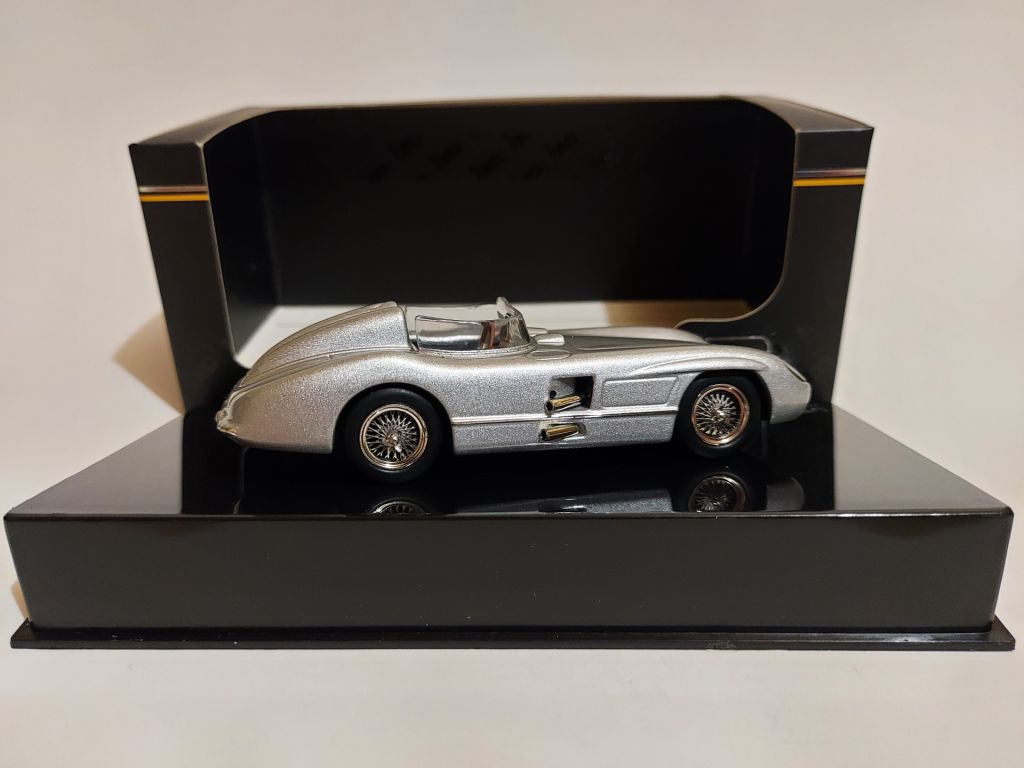 IXO 1:43 Mercedes-Benz 300 SLR Racing Sports Car  (1956) - фото фото фото 5