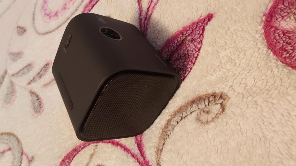 Модный LED DLP проектор Apeman M7 с Bluetooth колонкой - фото фото фото 1