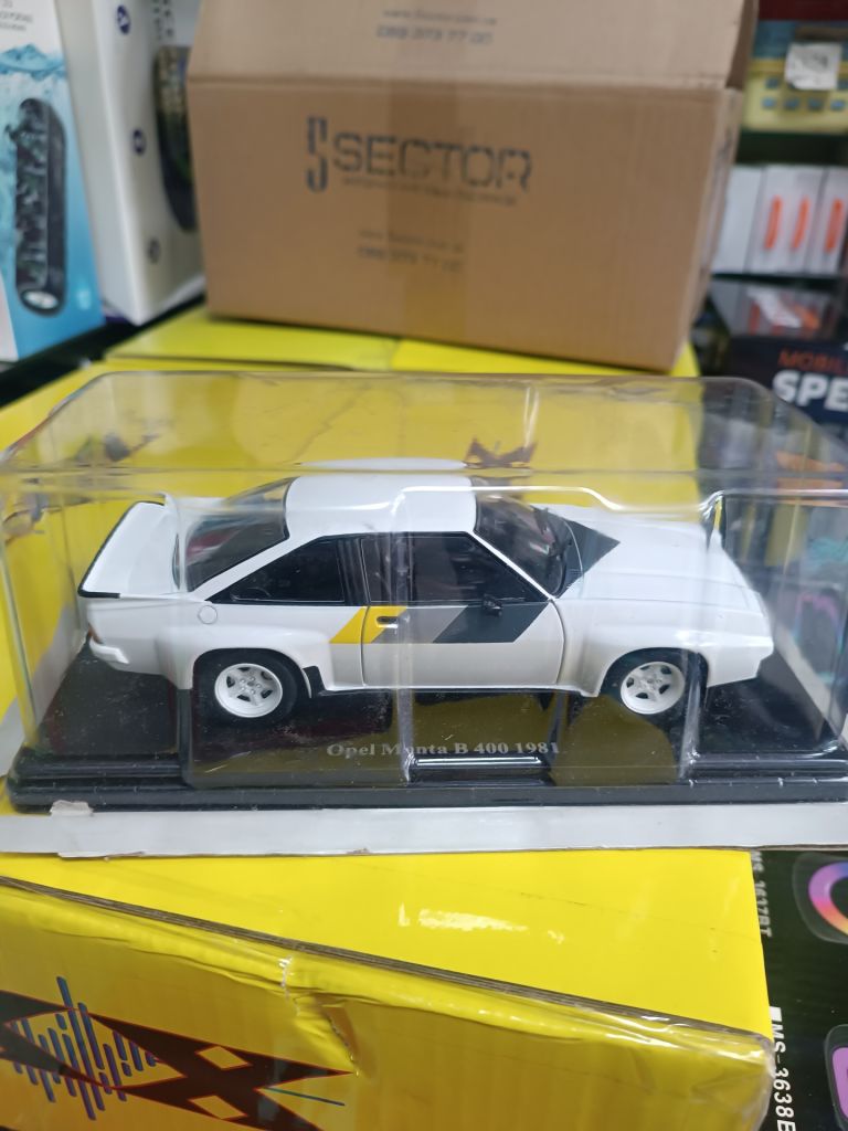 Opel manta 1:24 - фото фото фото 4