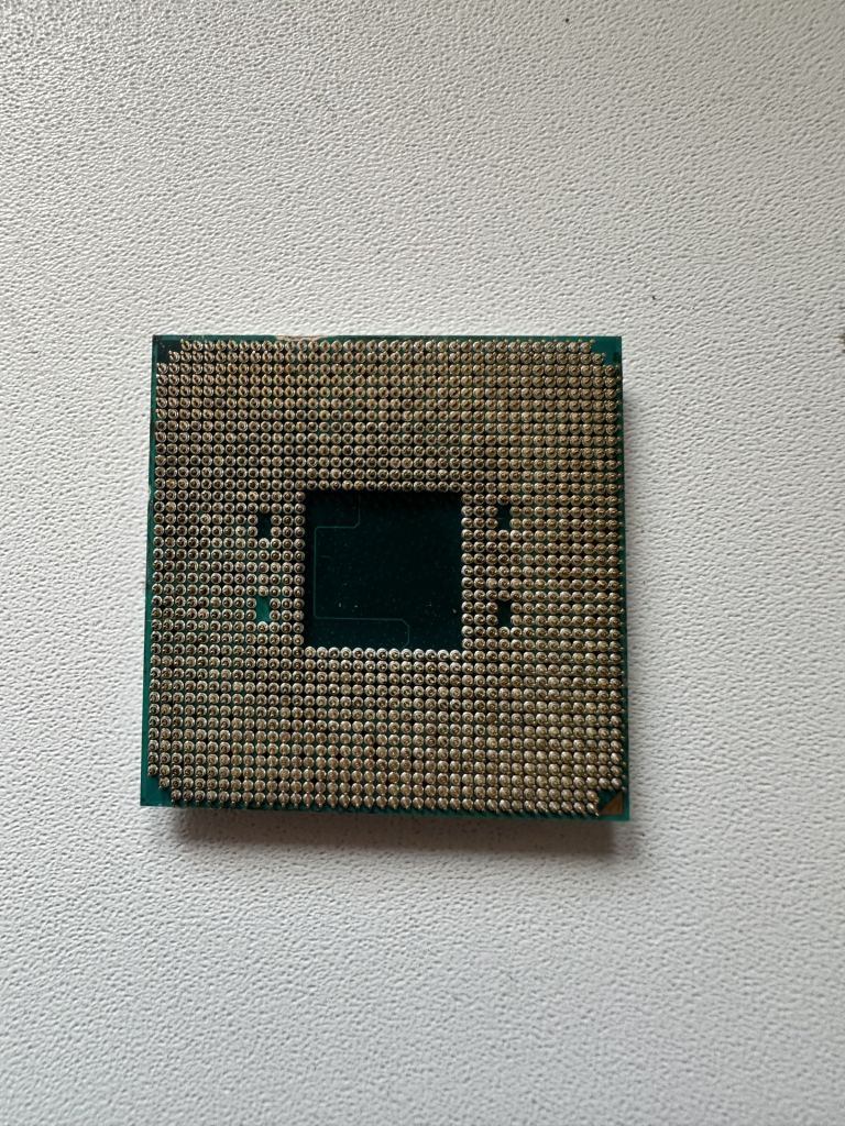 Процесор Ryzen 3 2200G 4/4 Ядра - фото фото фото 1