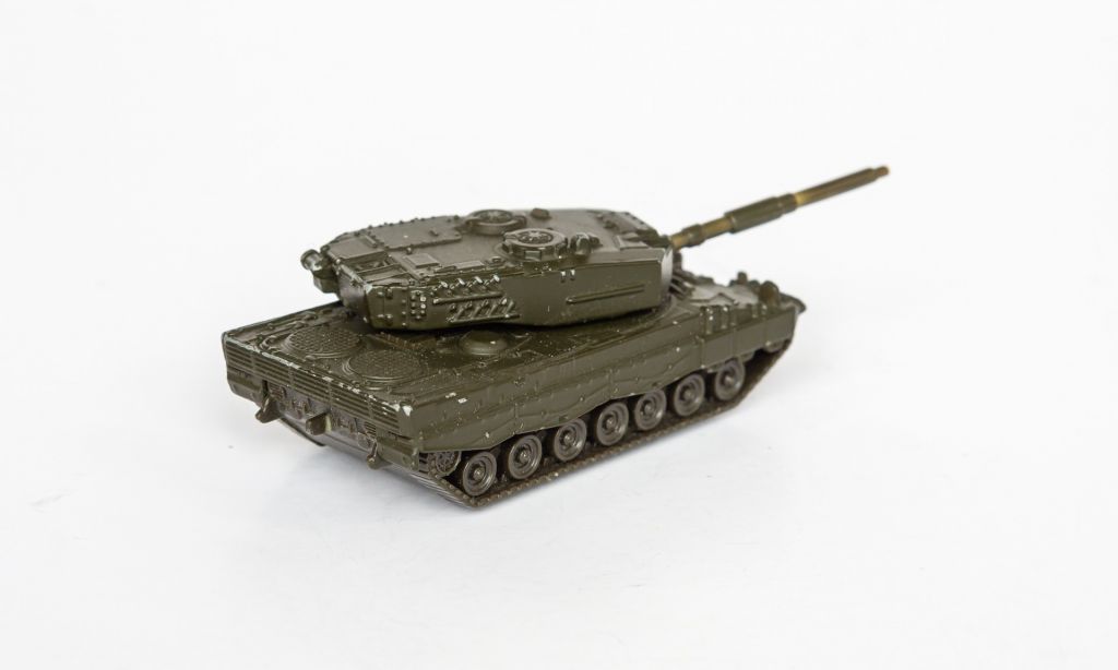 1:110 Tank Leopard 2A4 1985-92, Siku #0870 - фото фото фото 3