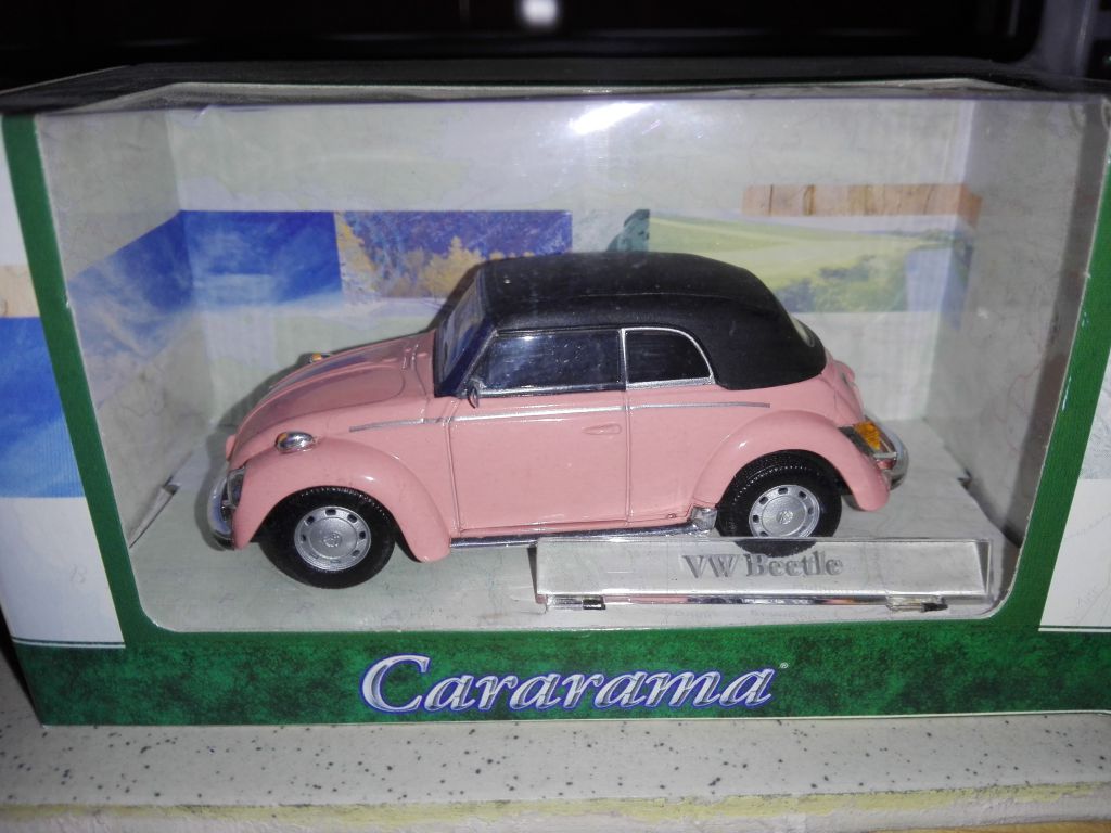 1/43 VOLKSWAGEN BEETLE. CARARAMA. - фото фото фото 0