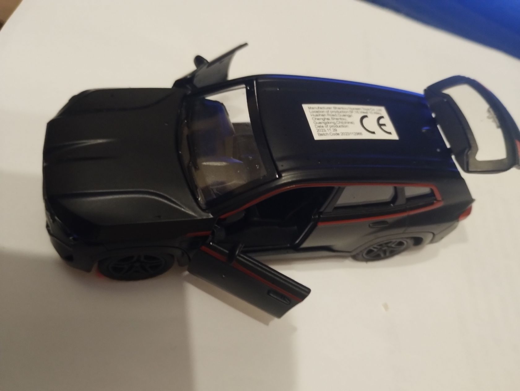 Іграшкова металева машинка, колекційна модель автомобиля BMW XM,  розмір 1/36 - фото фото фото 2