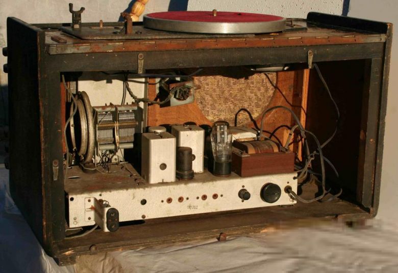 ламповая  радиола Минск Р-7 - фото фото фото 4