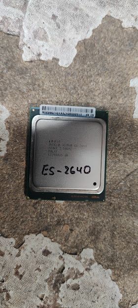 Процессор Intel Xeon E5-2640 2.50GHz LGA2011 № 240805101 - фото фото фото 0