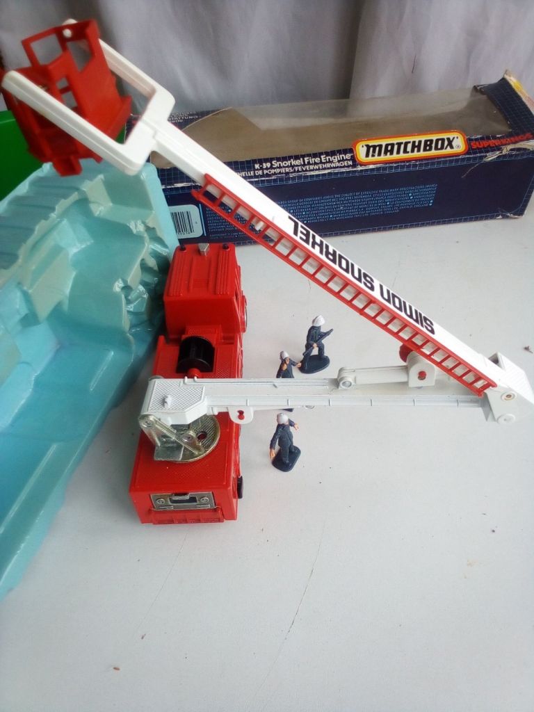Matchbox SuperKings K-39 ERF Snorkel Fire Engine 1987 - фото фото фото 7