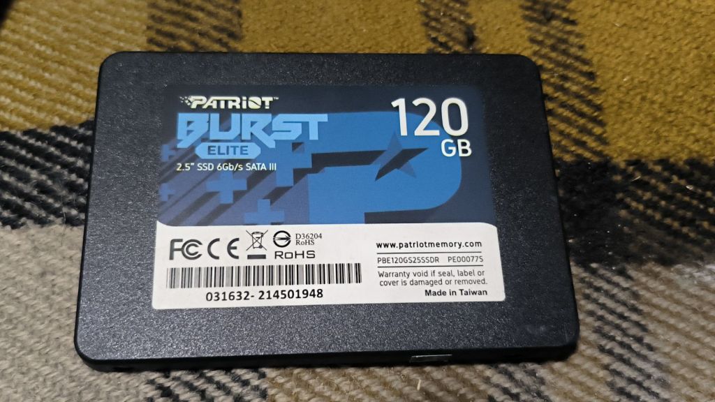 Диск SSD PATRIOT BURST ELITE PBE120GS25SSDR 120GB №27 - фото фото фото 0