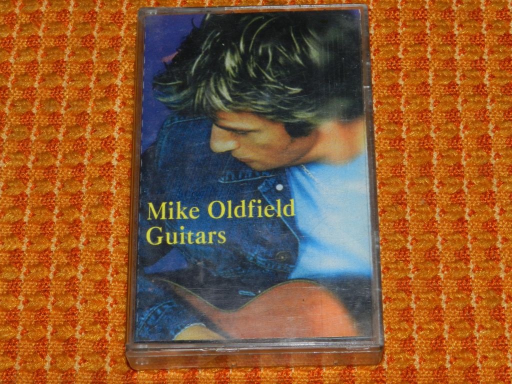 касета   Mike Oldfield Guitars - фото фото фото 0