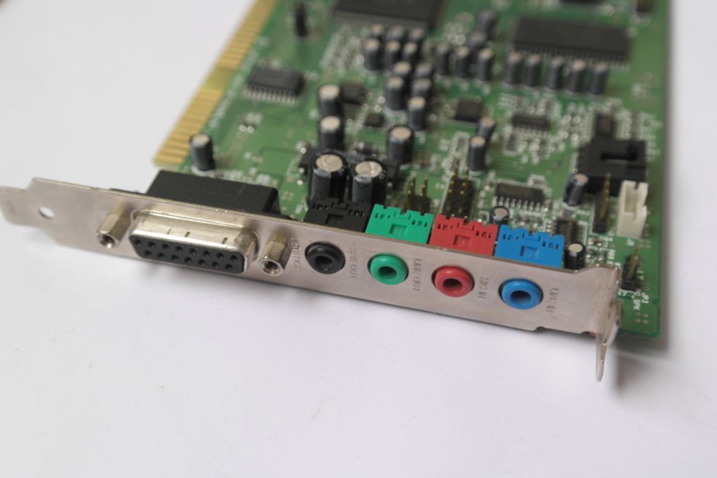 Звуковая карта Creative Sound Blaster AWE64 Value CT4520 - фото фото фото 4