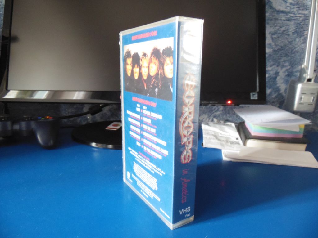 Видеокассета VHS Europe "In America" - фото фото фото 2