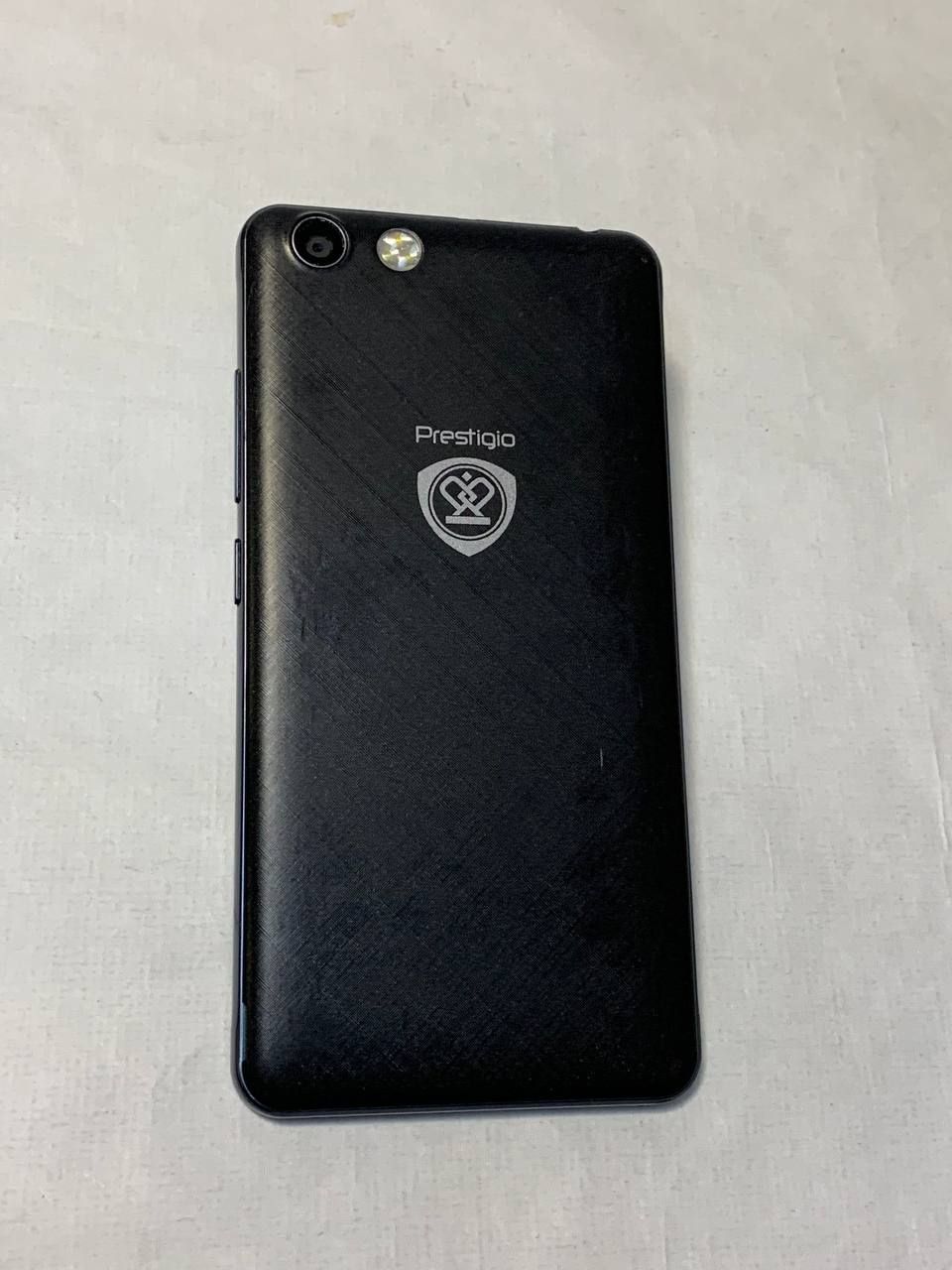Prestigio MultiPhone Muze A7 7530 Duo - фото фото фото 1