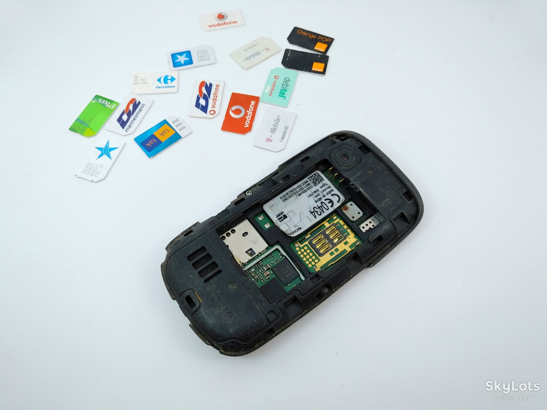 Nokia 200 не вмикається - фото фото фото 1