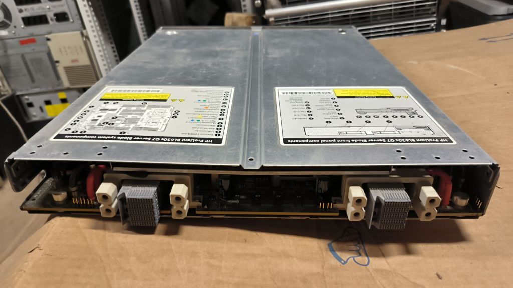 Сервер HP ProLiant BL620c G7 - фото фото фото 1
