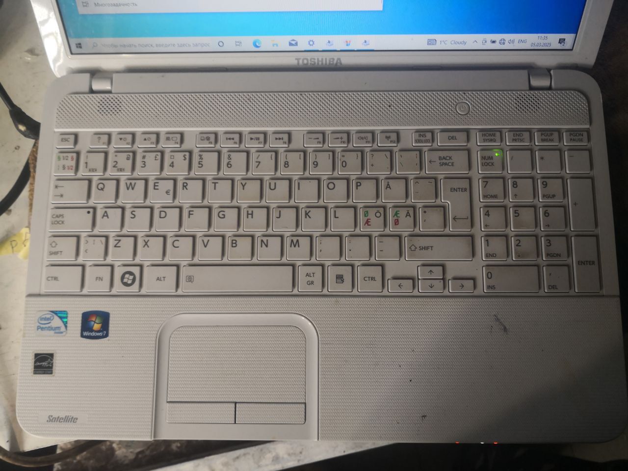 Ноутбук Toshiba Satellite C855   (51) - фото фото фото 5