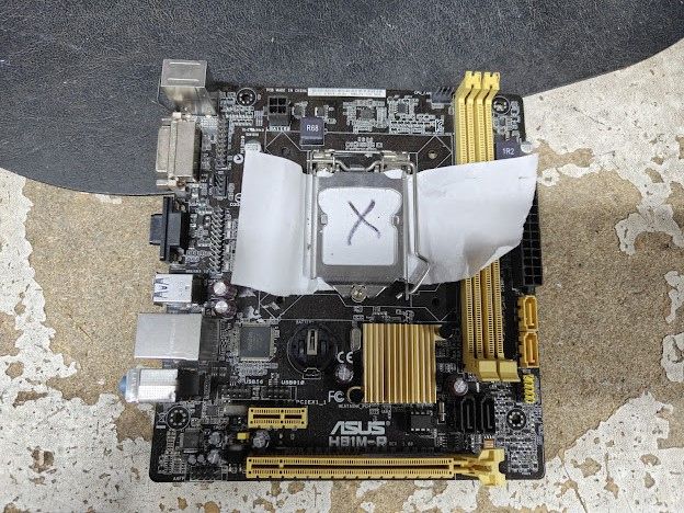 Мат. плата ASUS H81M-R LGA1150 H81 PCI-E Dsub+DVI GbLAN SATA MicroATX 2DDR3 № НР260503109 - фото фото фото 0