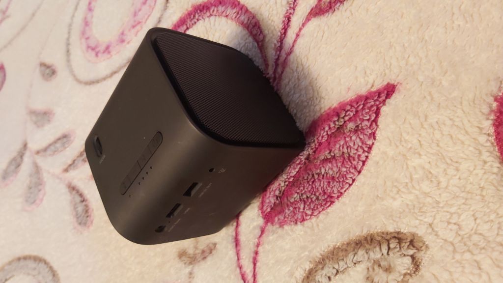 Модный LED DLP проектор Apeman M7 с Bluetooth колонкой - фото фото фото 4